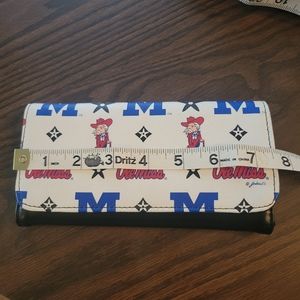 NWOT Ole Miss Rebels Designer Checkbook Wallet